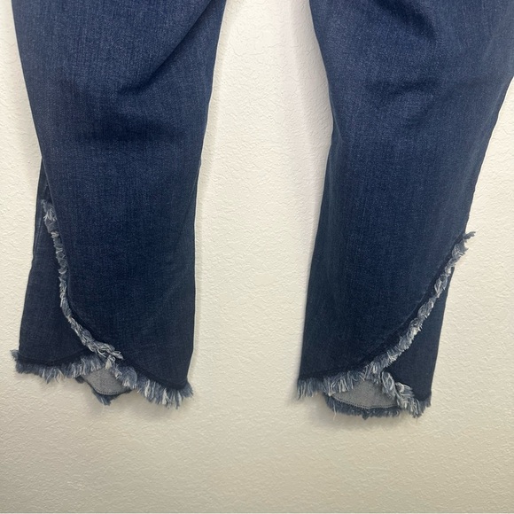 Susan Graver Cropped Jeans – Size 18W – Blue - Picture 6 of 8